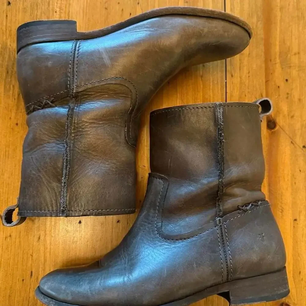 Frye raw edge